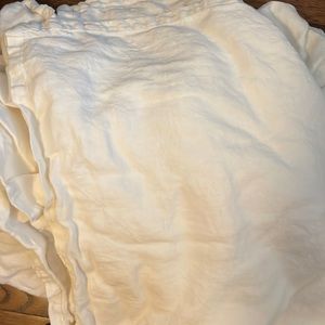 Parachute Vintage Linen Bed Cover

King/Cal King / Antique White